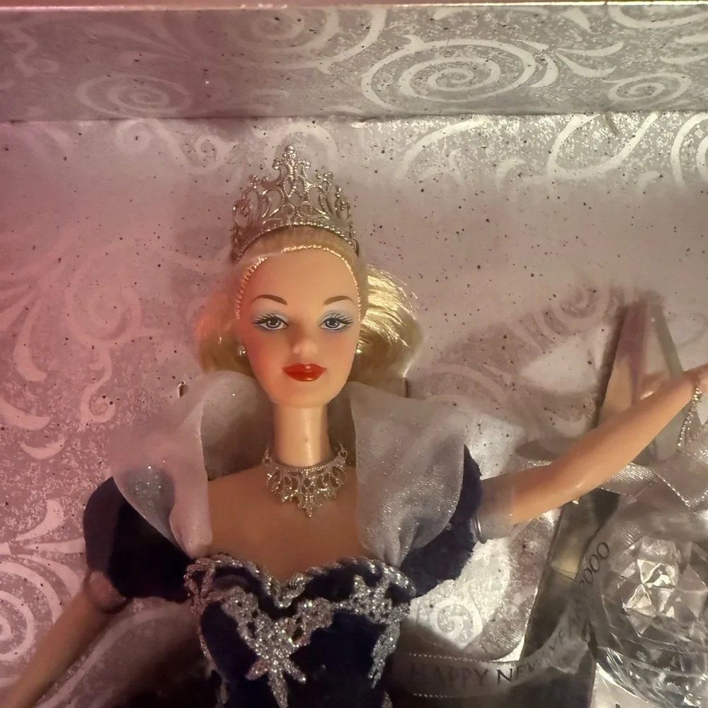 Barbie New Year Millennium Princess Doll Special Edition Mattel 2000 Damaged Box